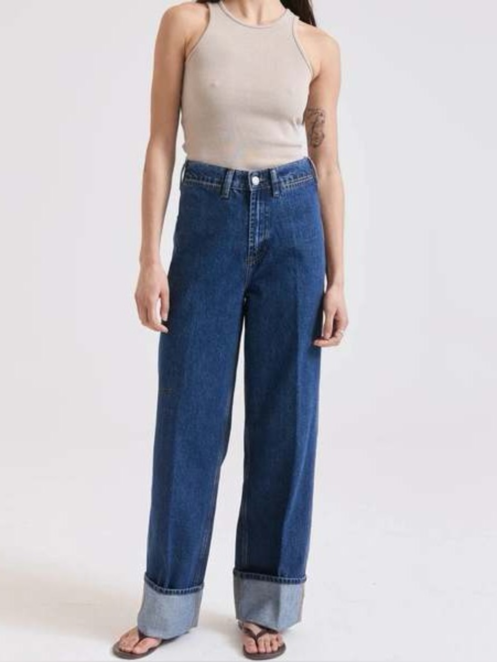 DALA Starch Jeans Size 28 NWT